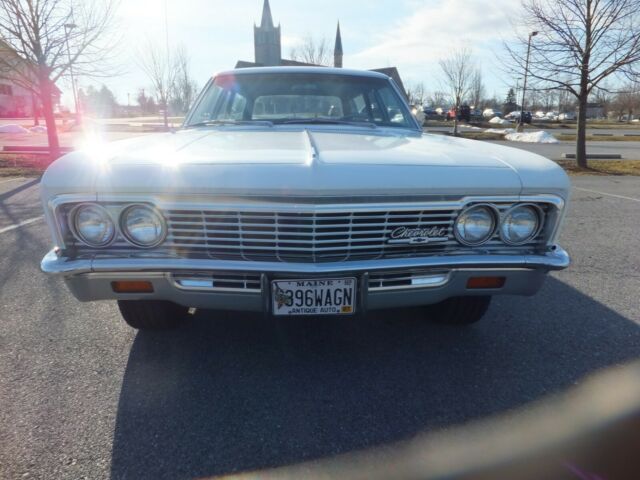 Chevrolet Impala 1966 image number 11