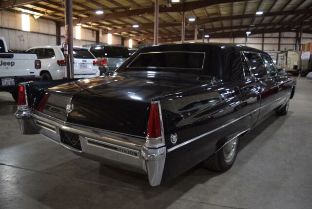 Cadillac Fleetwood 1969 image number 30