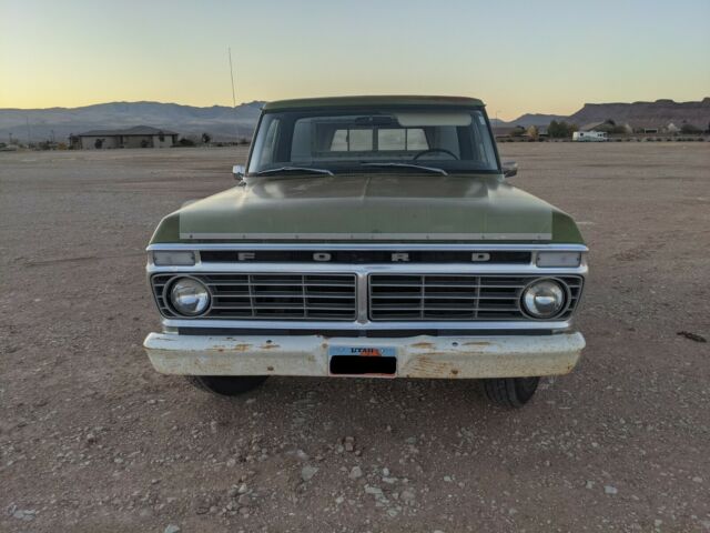 Ford F-100 1974 image number 2