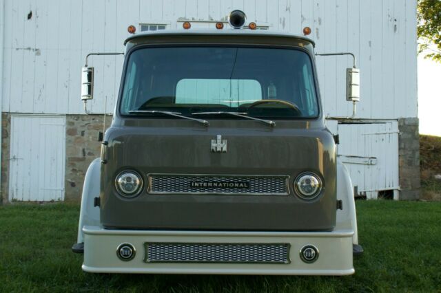 International Harvester Loadstar CO1800 1969 image number 2