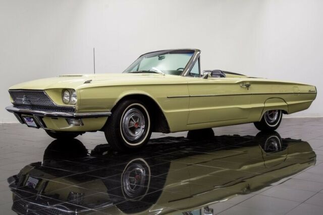 Ford Thunderbird 1966 image number 11