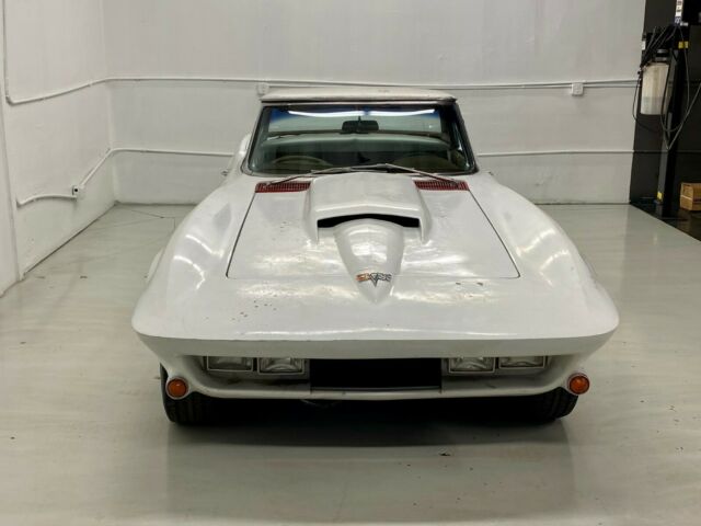 Chevrolet Corvette 1964 image number 8