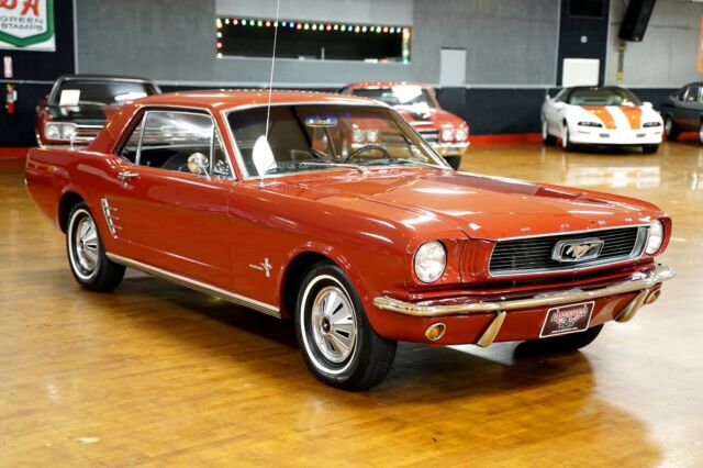 Ford Mustang 1966 image number 19