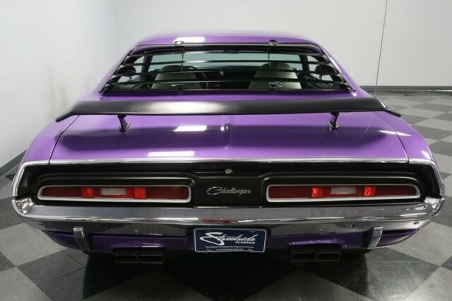 Dodge Challenger 1971 image number 11