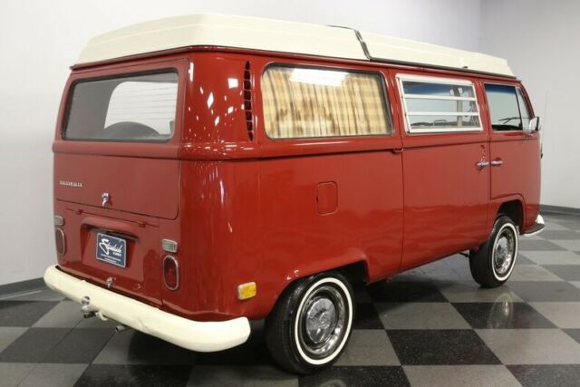 Volkswagen Bus/Vanagon 1971 image number 13