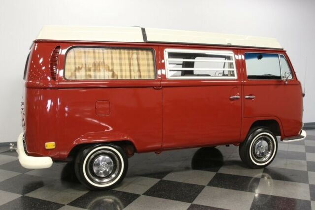 Volkswagen Bus/Vanagon 1971 image number 14