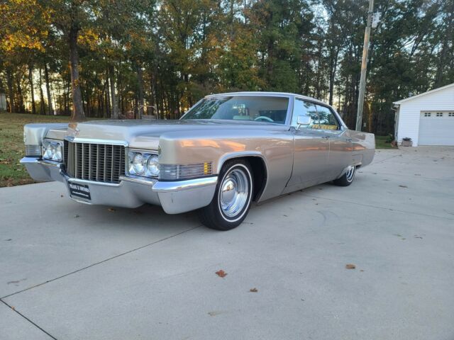 Cadillac DeVille 1970 image number 19