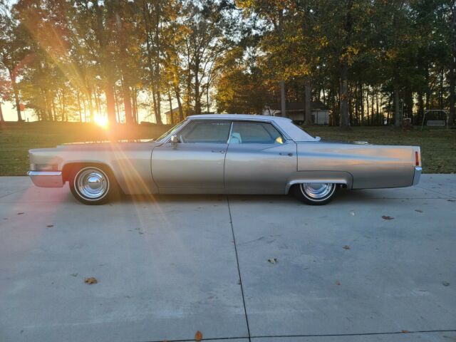 Cadillac DeVille 1970 image number 20