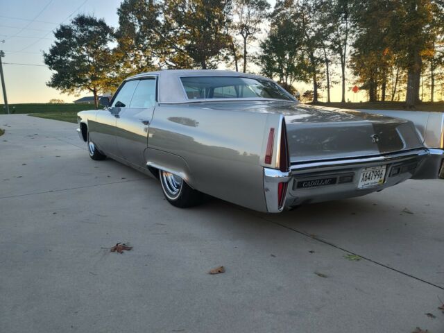 Cadillac DeVille 1970 image number 21