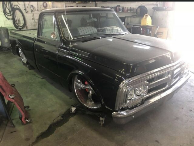 Chevrolet C-10 1969 image number 0