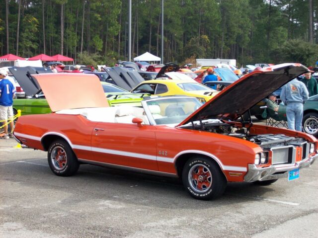 Oldsmobile Cutlass 1972 image number 20