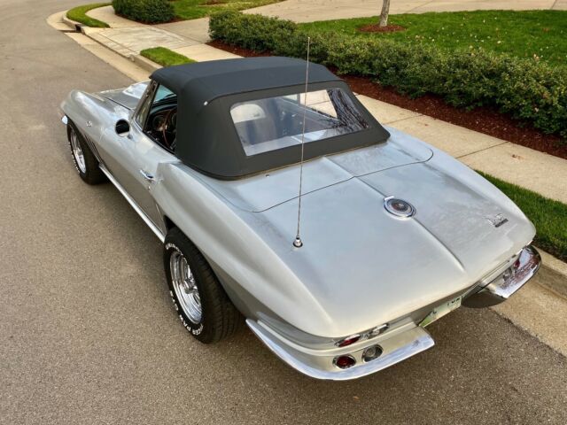 Chevrolet Corvette 1966 image number 24