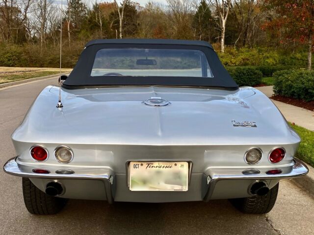 Chevrolet Corvette 1966 image number 25