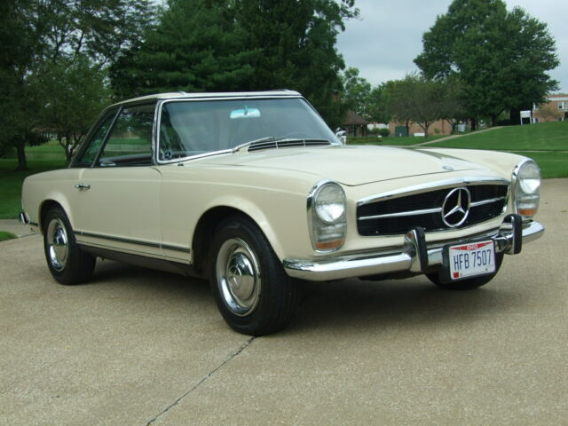 Mercedes-Benz SL-Class 1967 image number 14