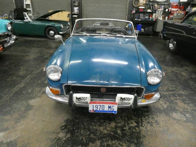 MG MGB 1970 image number 12