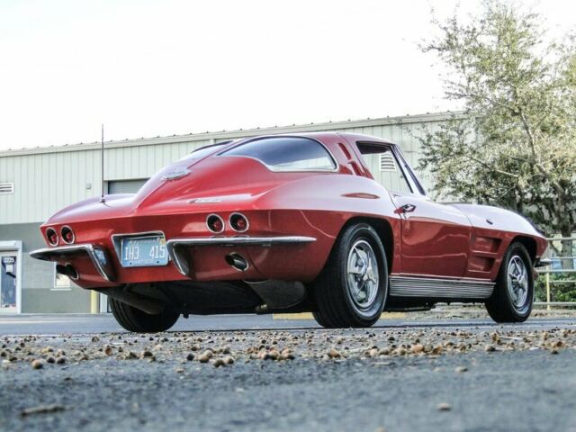 Chevrolet Corvette 1963 image number 12