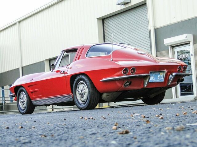 Chevrolet Corvette 1963 image number 32