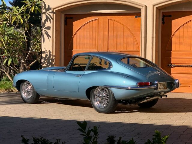 Jaguar E-Type 1966 image number 47