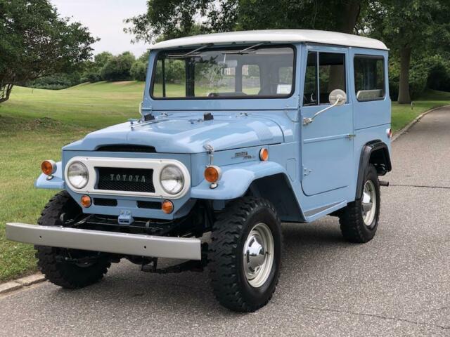 Toyota FJ Cruiser 1969 image number 13