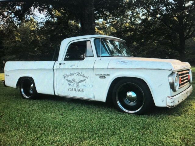 Dodge D100 1970 image number 1