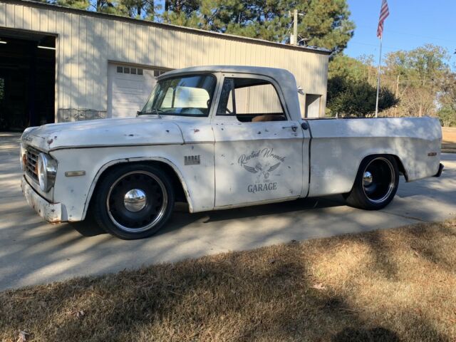 Dodge D100 1970 image number 2