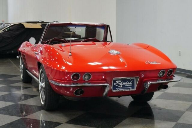 Chevrolet Corvette 1965 image number 10