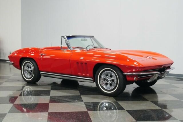 Chevrolet Corvette 1965 image number 16