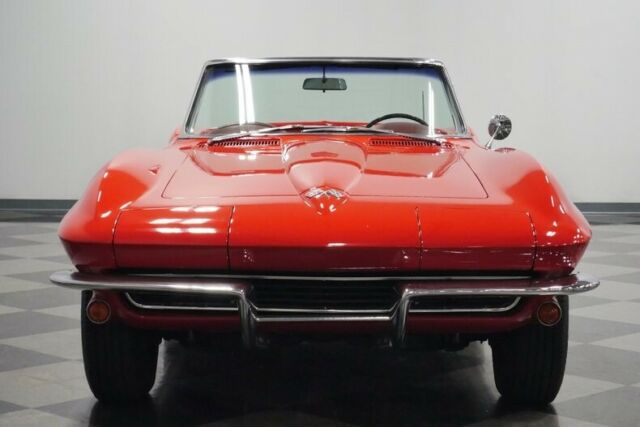 Chevrolet Corvette 1965 image number 19