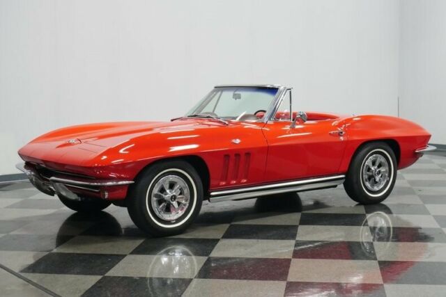 Chevrolet Corvette 1965 image number 29