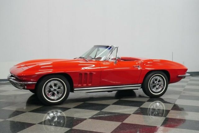 Chevrolet Corvette 1965 image number 30