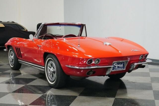 Chevrolet Corvette 1965 image number 33