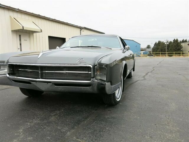 Buick Riviera 1967 image number 19