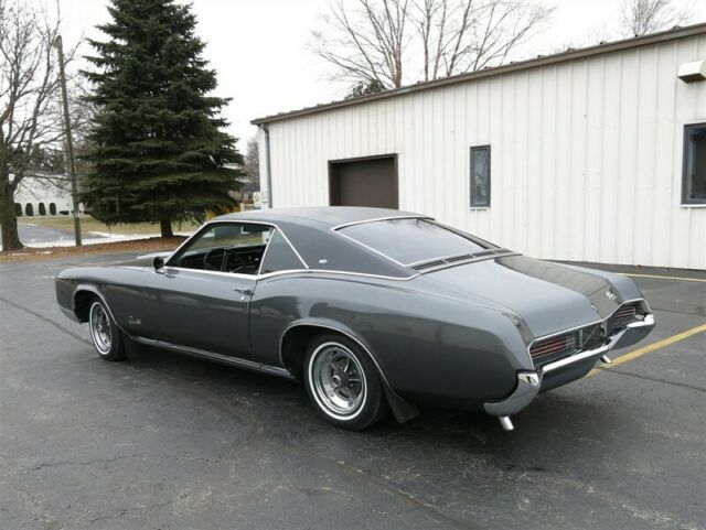 Buick Riviera 1967 image number 31