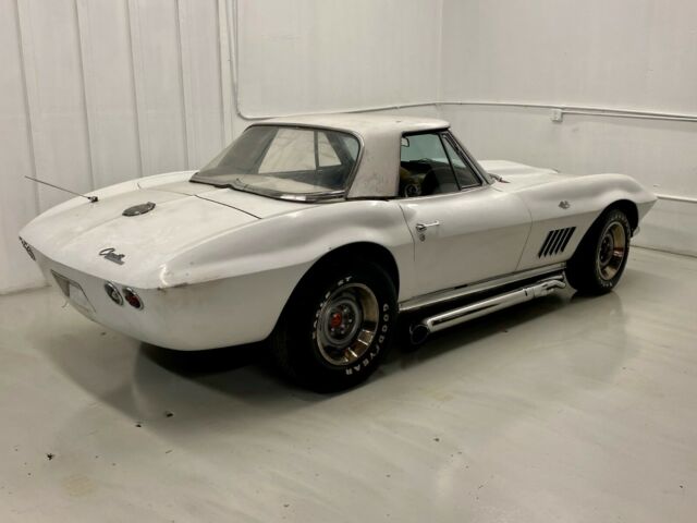 Chevrolet Corvette 1964 image number 27