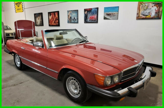 Mercedes-Benz SL-Class 1979 image number 0