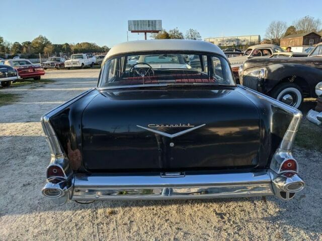 Chevrolet Bel Air/150/210 1957 image number 26