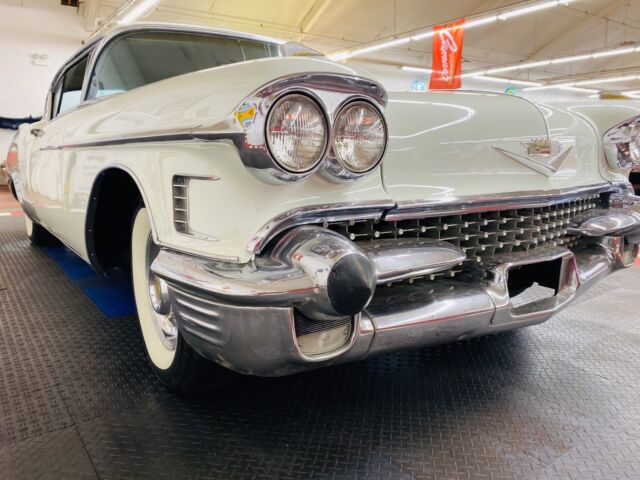 Cadillac Eldorado 1958 image number 31