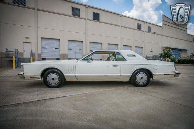 Lincoln Continental 1977 image number 30