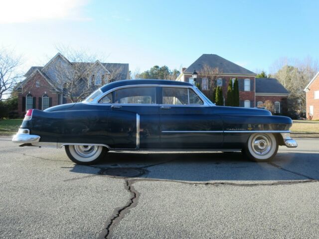 Cadillac Series 62 1951 image number 25