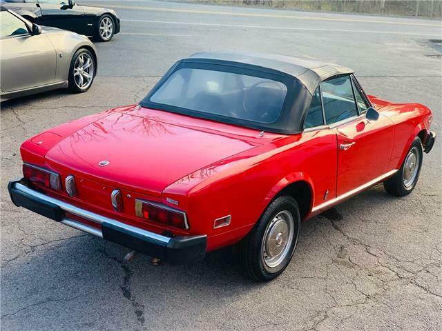 Fiat 124 Spider 1976 image number 29