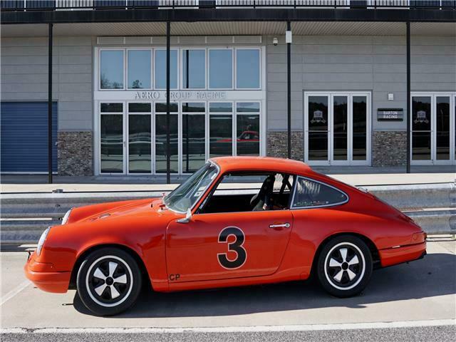 Porsche 911 1967 image number 28