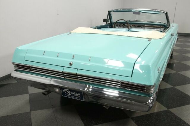 Mercury Comet 1965 image number 12