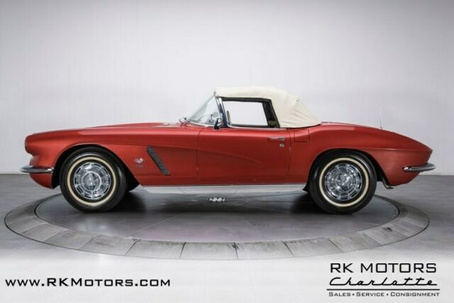 Chevrolet Corvette 1962 image number 20