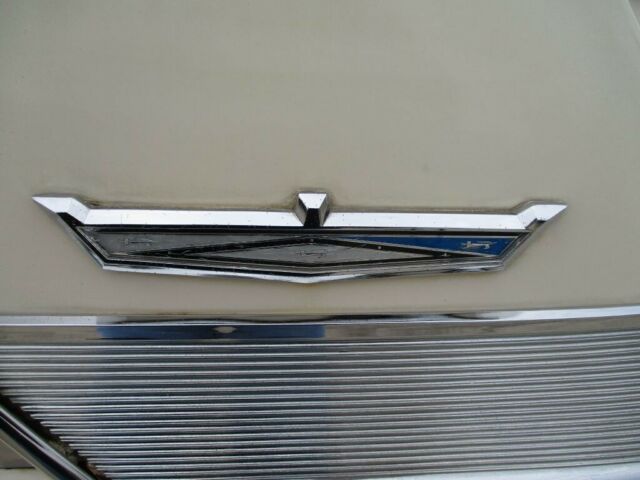 Ford Galaxie 1963 image number 35