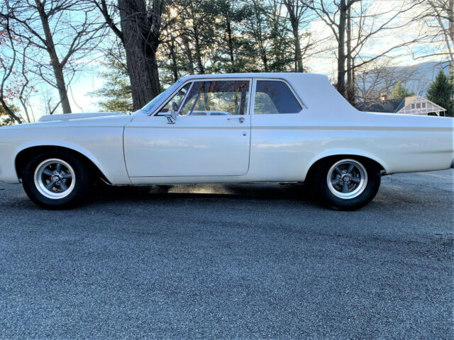 Plymouth Savoy 1963 image number 1