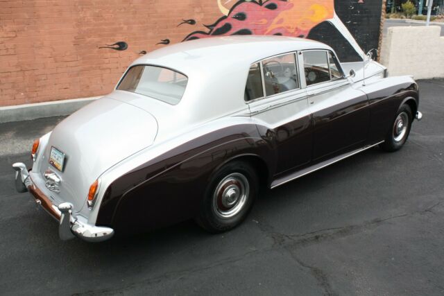 Rolls-Royce Silver Cloud 1960 image number 28