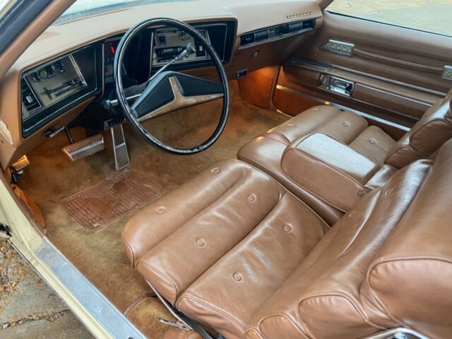 Oldsmobile Toronado 1973 image number 17