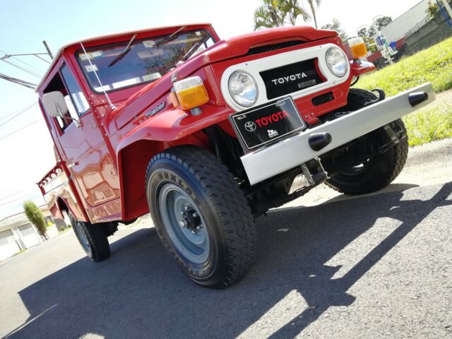 Toyota Land Cruiser 1974 image number 0