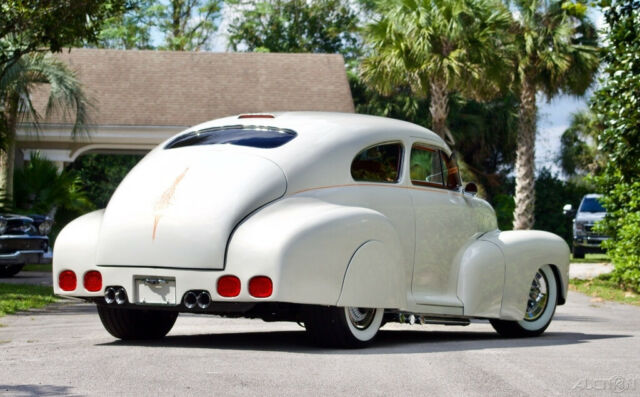 Chevrolet Fleetline Aero-Sedan 1947 image number 4