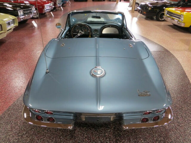 Chevrolet Corvette 1967 image number 15